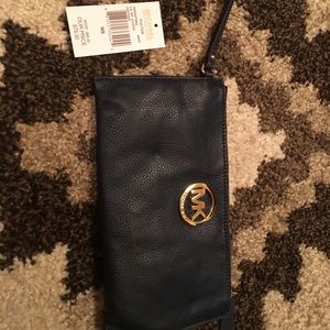 NEW Michael Kors wristlet in blue